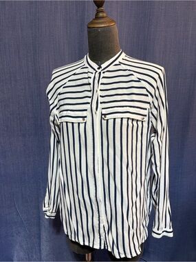 Esprit White and Navy Striped Band-Collar Button-Down Shirt